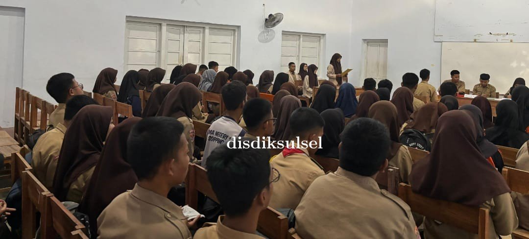 MPK Melaksanakan Sidang Istimewa Terhadap Anggota OSIS yang Melanggar Kode Etik